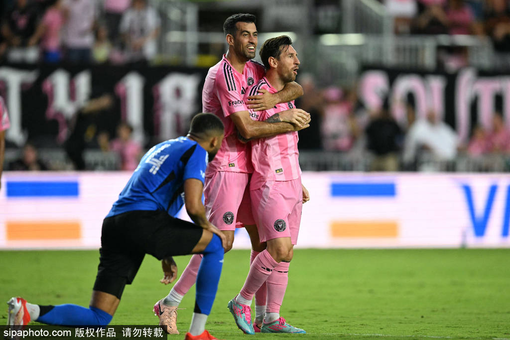 梅西续约迈阿密至2026!39岁球王再创辉煌?阿尔巴肺腑之言,C罗沉默,美职联格局将变! 梅西续约迈阿密至2026!39岁球王再创辉煌?阿尔巴肺腑之言,C罗沉默,美职联格局将变!