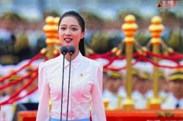 冯琳担任复旦大学校庆主持人，毕业半年落户上海，成东方卫视一姐