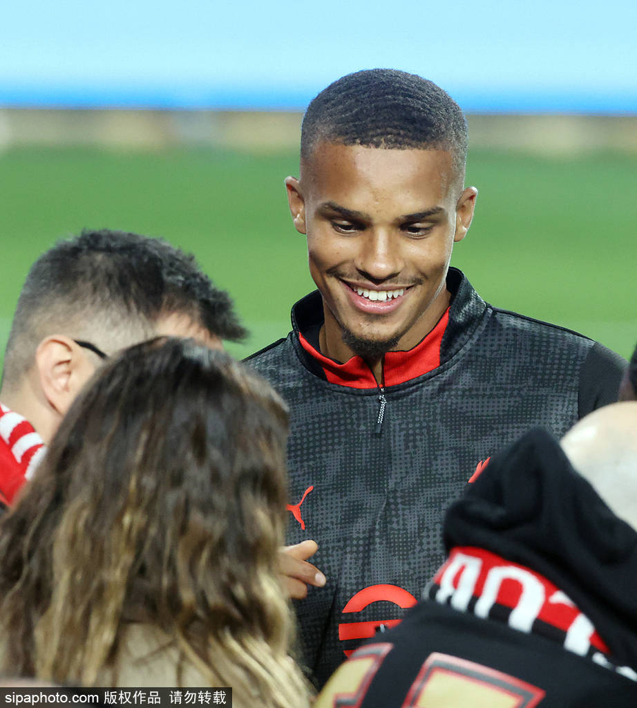 霍伊伦转会米兰：父亲传达强烈意愿，阿莱格里亲自出马争取