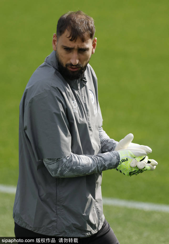 阿尔特塔的换人策略引发热议：沃尔科特解析阿森纳与曼城之战的战术失误