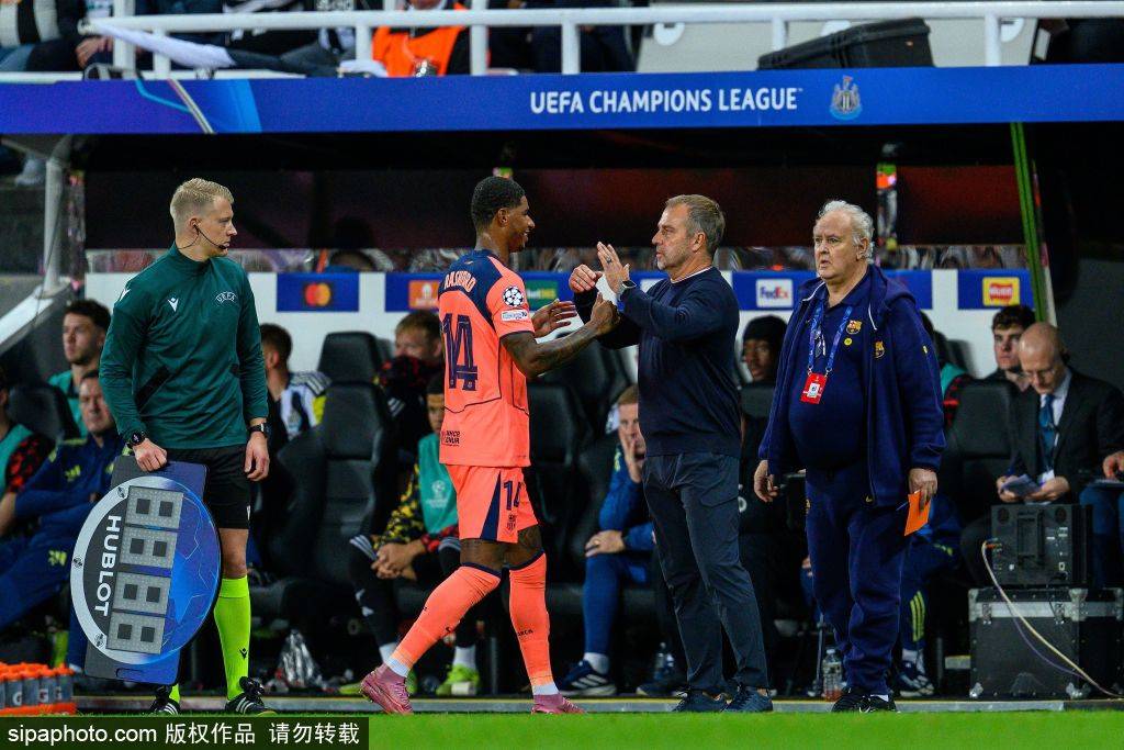 梅西生涯第888球！苏亚雷斯造点助攻，迈阿密逆转纳什维尔的精彩瞬间