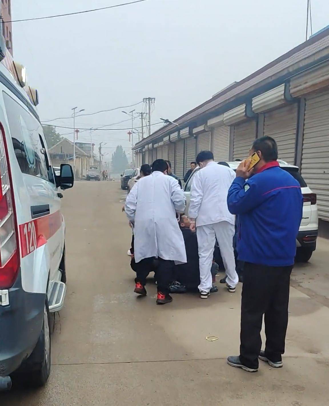 手机厂商的“芯事”：新款集体涨价数百元，高价内存拦路