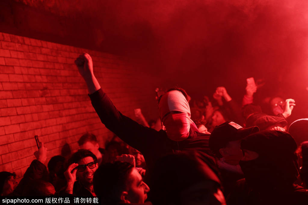 英超焦点战：切尔西主场迎战阿森纳，帕尔默替补待命，伦敦德比一触即发