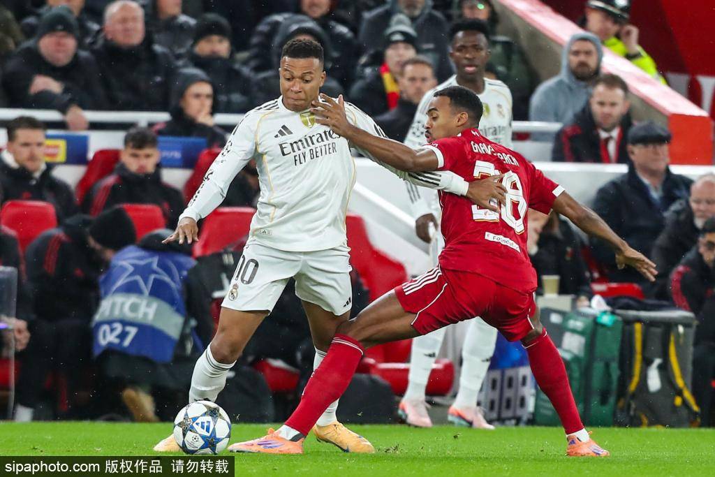 8强争霸！世界杯暗藏疯狂剧本：C罗vs梅西 巴西再战英格兰