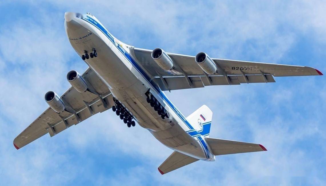 安-124-100与现代俄罗斯应急情况部的诞生