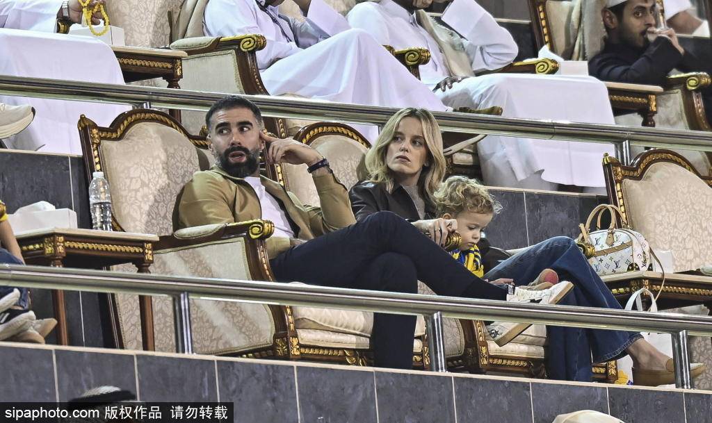 小齐达内加入阿尔及利亚：主帅新计西班牙足球甲级联赛划与门将变革的背后故事