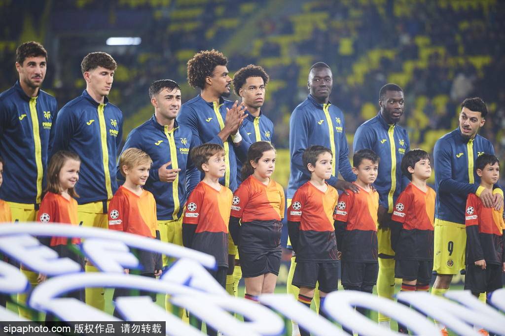 2025江西省城市足球联赛-赛程/比分/球队阵容全掌握-本地足球热血来袭！抚州队双星闪耀：2025年江西省城市超级联赛“最佳阵容”揭晓！