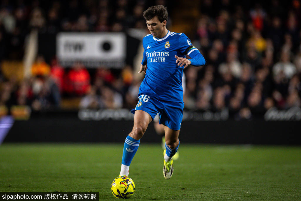 西班牙足球甲级联赛皇家马德里挑战巴莱多斯：塞尔塔能否再创历史？