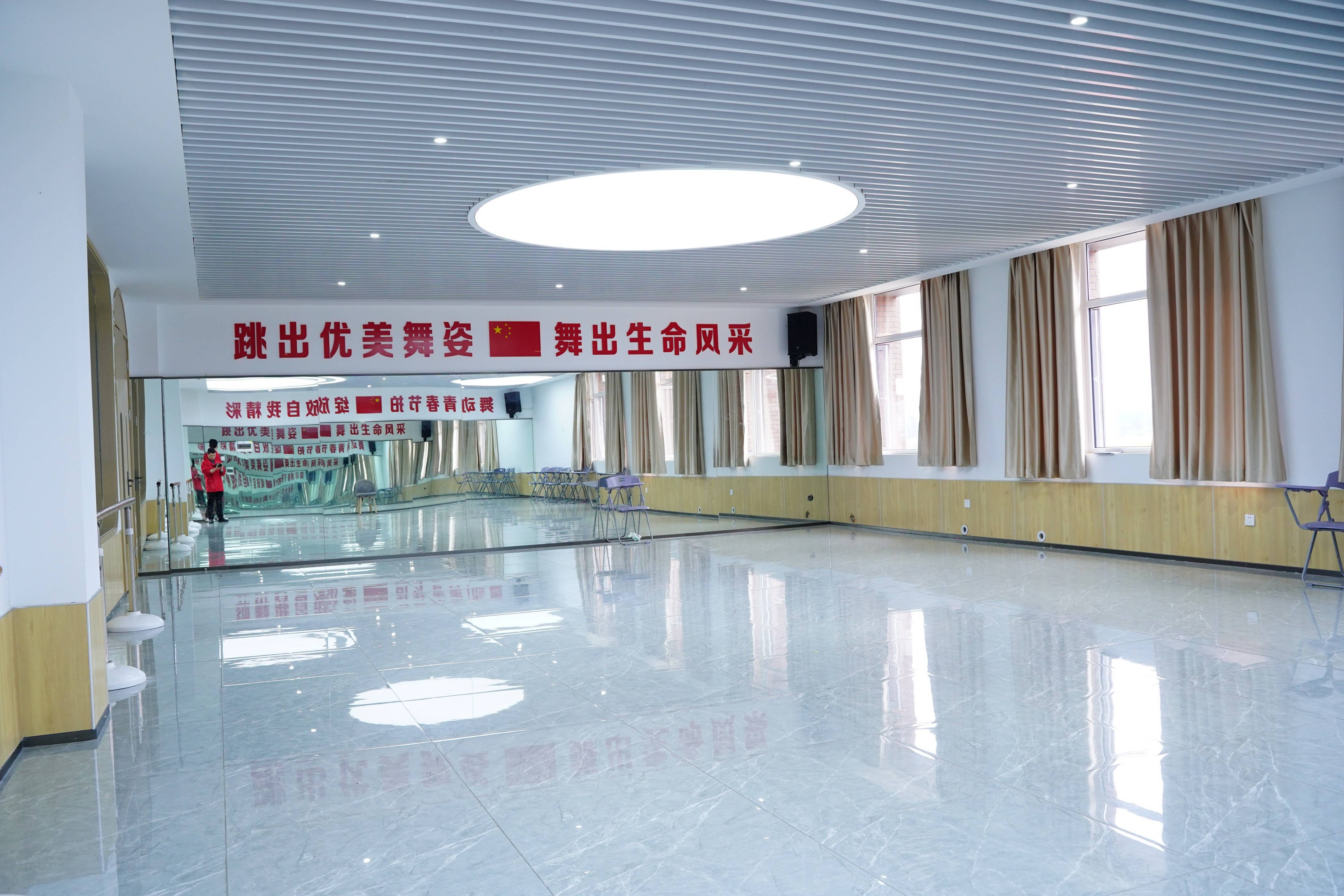 热议轨道交通培训靠米兰体育- 米兰体育官方网站- APP下载