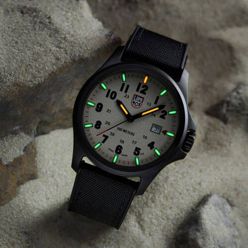 探索未知的时尚之旅——雷美诺时瑞士手表为你开启(图1)