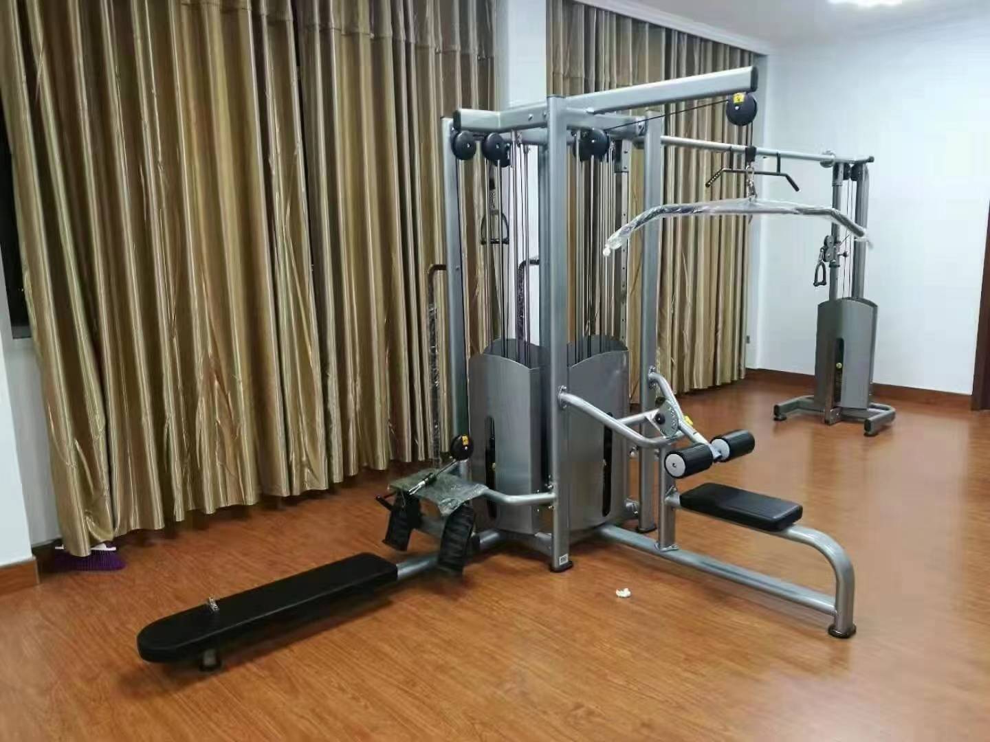 宝德龙健身器材多人站立训练器