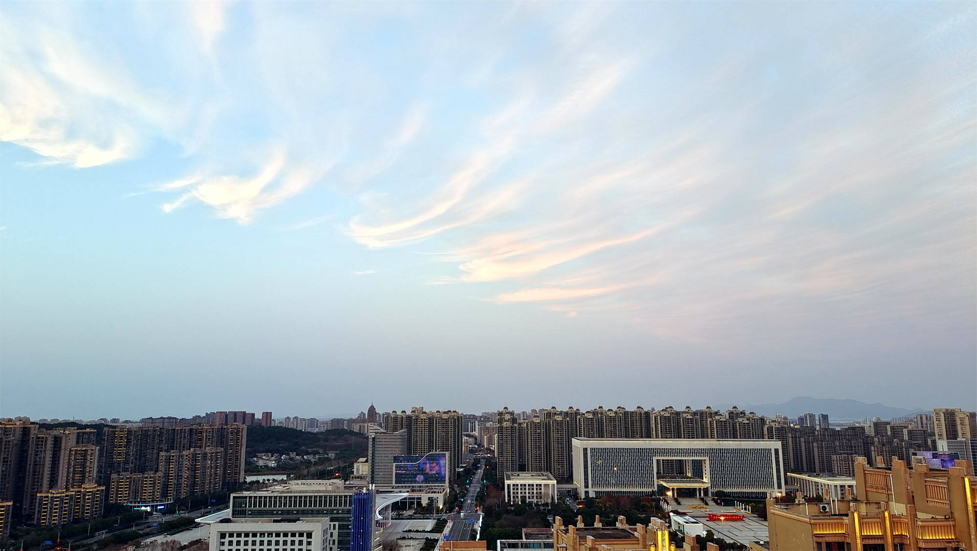 吉安看天空:云彩欣赏(2024年2月18日摄)-搜狐大视野-搜狐新闻