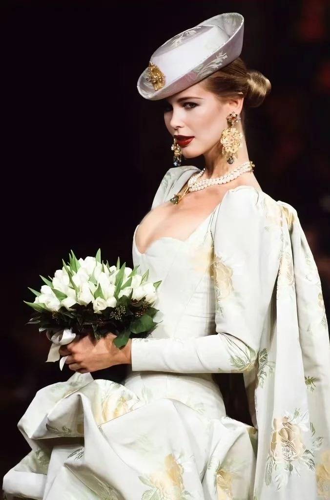 德国超模克劳迪娅61希弗(claudia schiffer)1/26