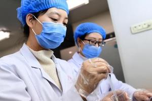 多地现针对老年人"净水器骗局" 诱导老人高价购买冒牌净水器