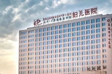 恩施医院1岁男童疑输液4分钟后抽搐去世 