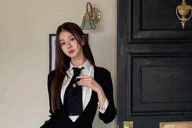 喜之郎果冻被曝“出现头发” 客服：产品已开封