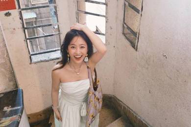 被曝"闲置市集卖假货"登上热搜 知名女演员刘美含出镜道歉