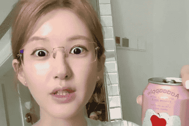 赵露思陷“假助农”风波 村干部回应：确有企业