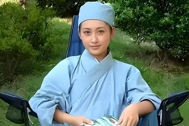 网红"烧伤超人阿宝"被查