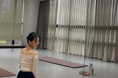 甫康药业IPO：持续亏损下深度绑定单一客户 连遭两家公司起诉