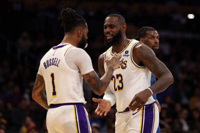 nba-湖人擒森林狼 詹姆斯水拉击掌庆祝赛事直播精彩回放快递员不送货