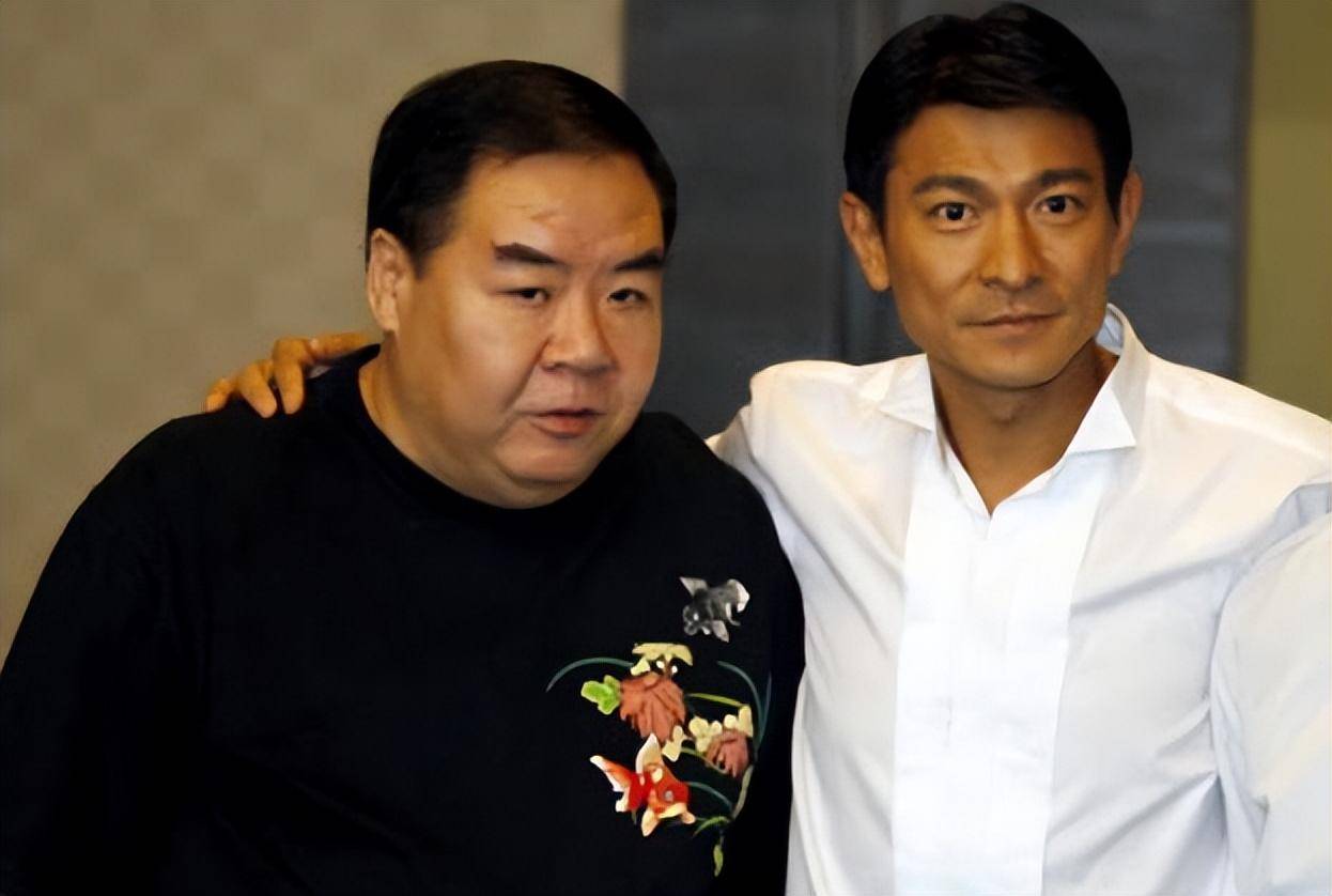 刘德华身价过亿,亲姐姐为何住廉价出租屋?