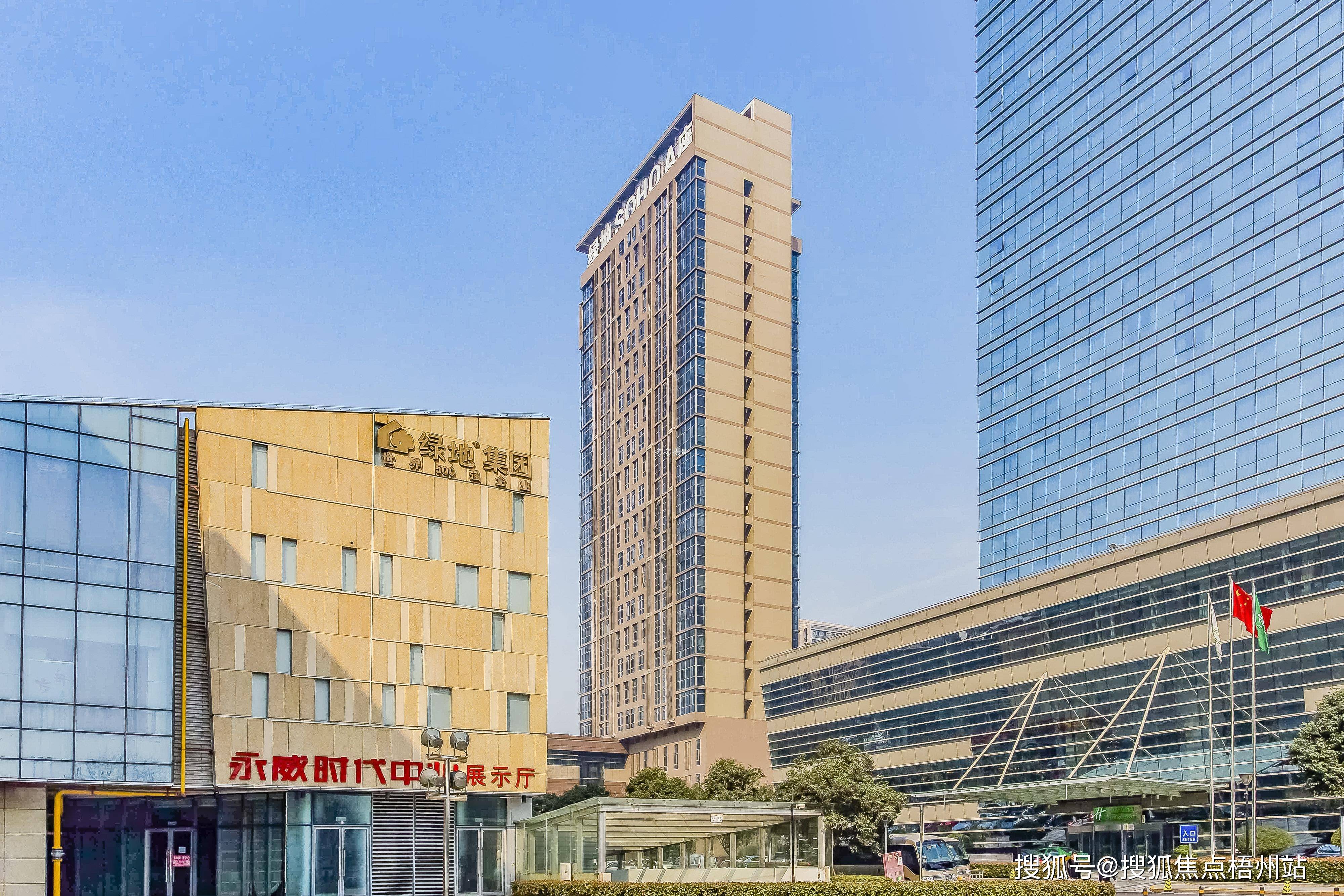 展览航母--绿地笔克国际会展中心,洲际酒店,假日酒店与陕西宾馆环绕