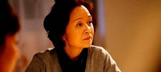 著名演员刘莉莉:离婚后嫁富商,女儿是她的骄傲也成她的烦恼_刘丽丽