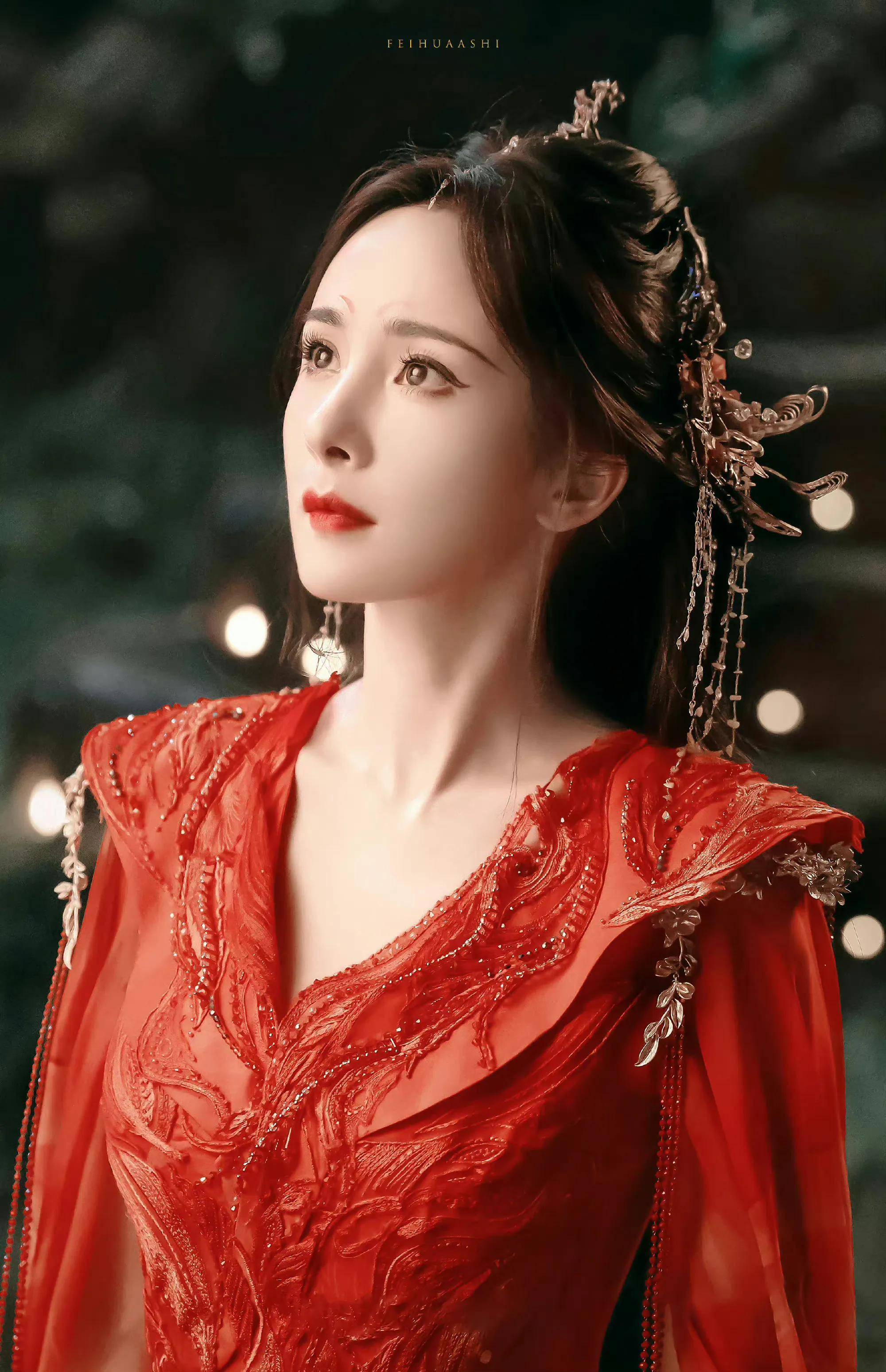 《一念关山》任如意红衣仗剑走天涯.