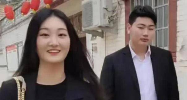 大衣哥儿媳身份不凡,娘家被曝是县上首富?_儿子_气质_新娘