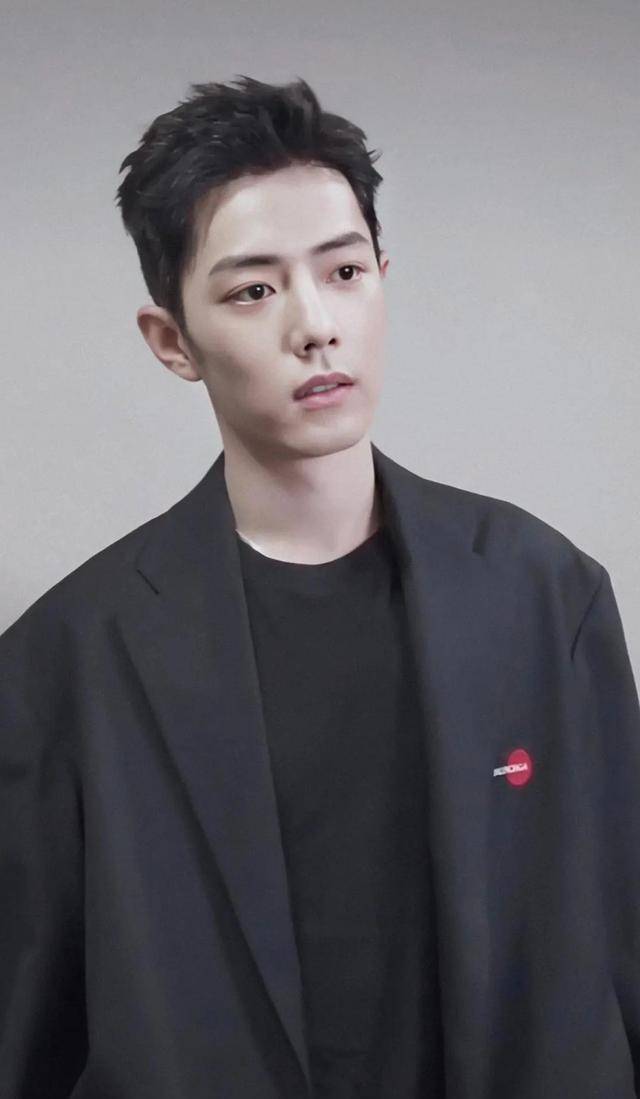 工作室替肖战挽尊,换装花絮释出状态轻松,无意曝出了下个行程_营业