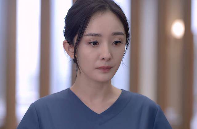 全程瘪嘴,台词硬挤,《谢谢你医生》女主演技炸裂玩出新花样_杨幂_剧里