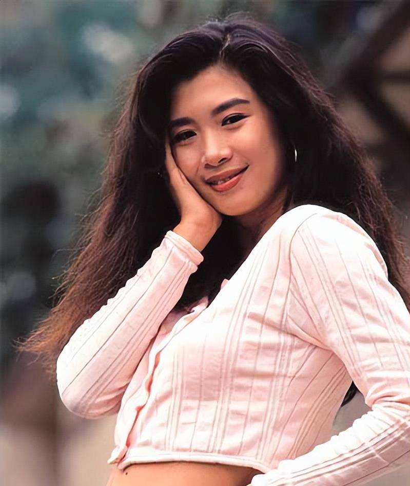 吴家丽靠风月片终成影后,拒绝成龙追求,年近六旬仍没人敢娶_生活_自然