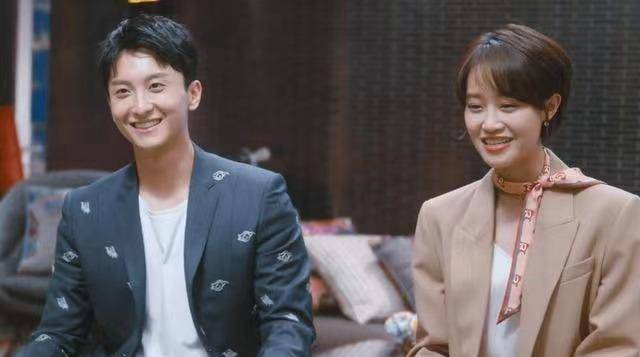 与邬君梅,张晨光这样的老戏骨搭戏的年轻演员是蓝盈莹和牛骏峰.