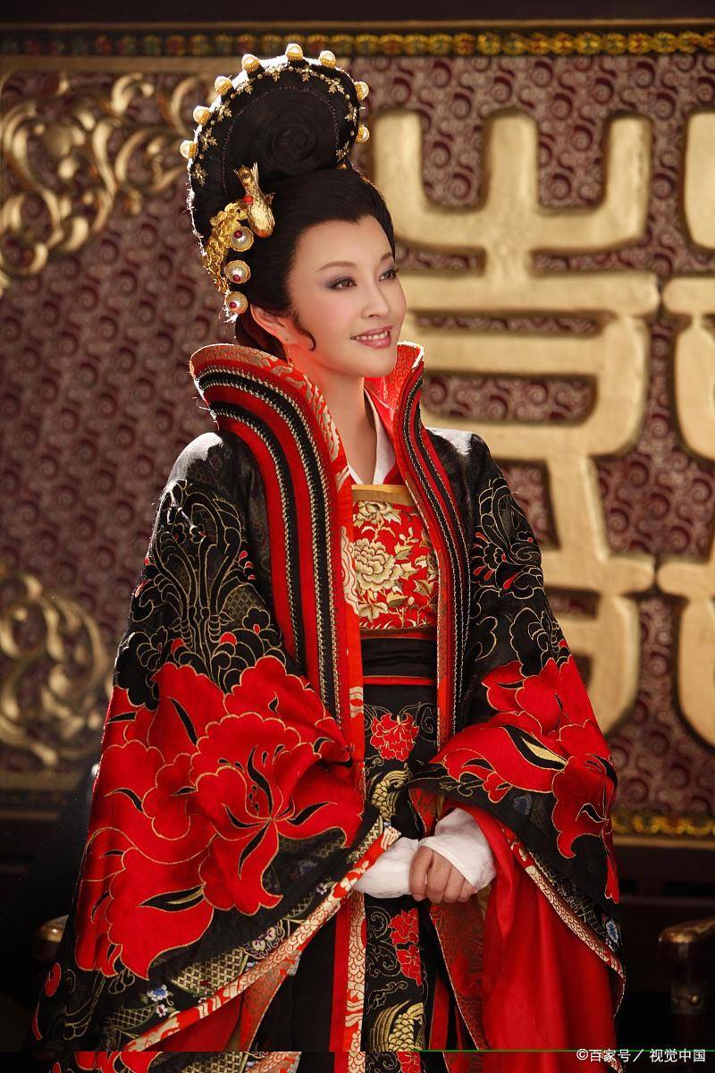 隐匿于朝堂之上的龙袍——武则天的秘密宝座_历史_智慧_传言