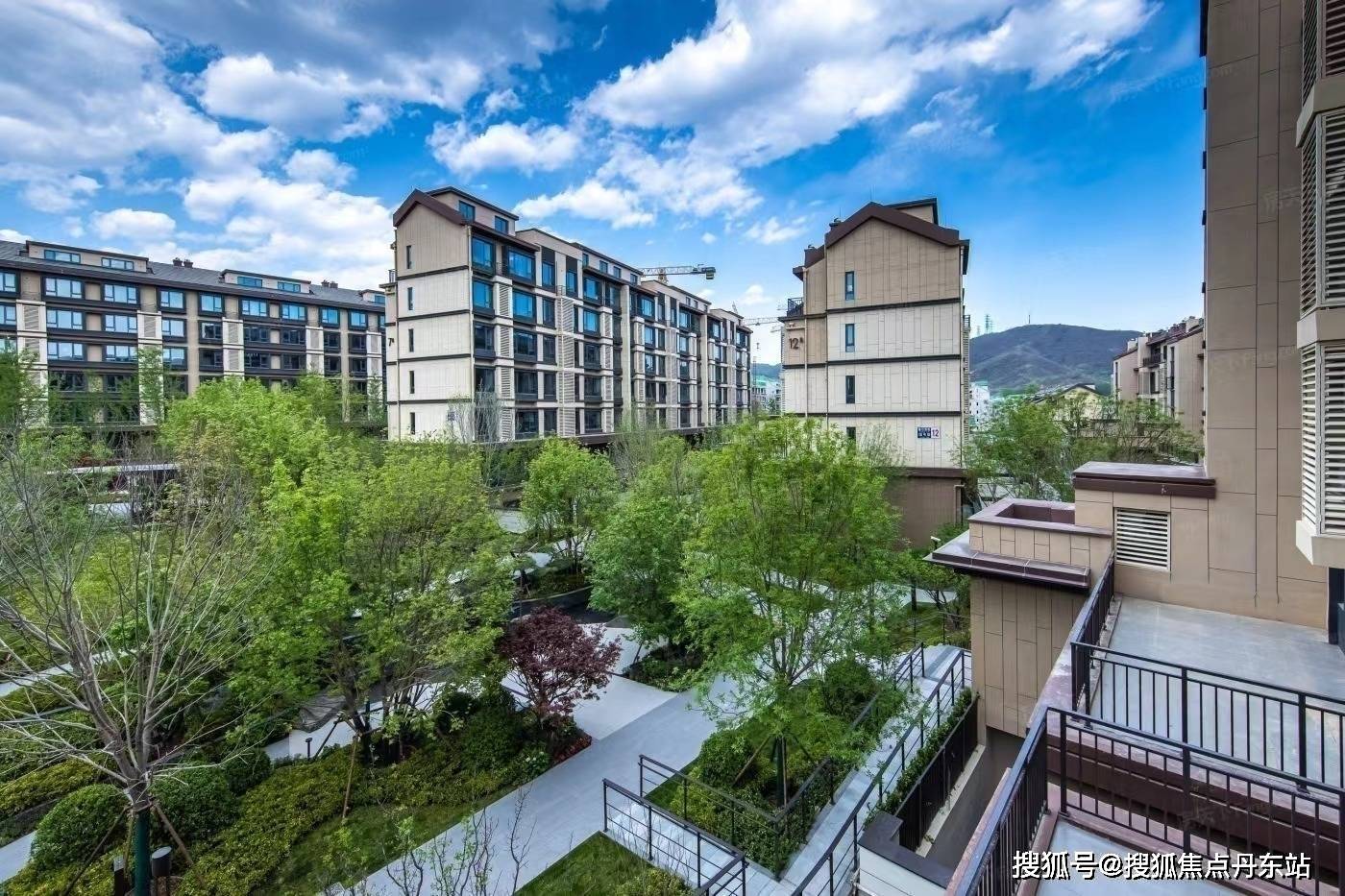 万科翡翠山晓售楼处(翡翠山晓-翡翠山晓)翡翠山晓销售中心/潜山低密