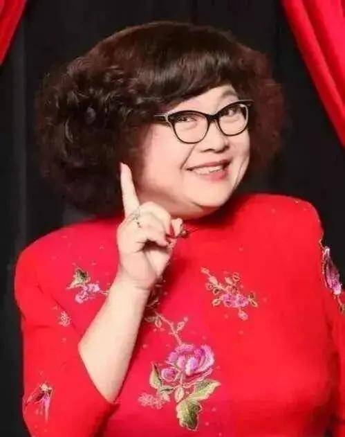 沈殿霞:和鄭少秋的婚姻成遺憾,留千萬遺產給女兒鄭