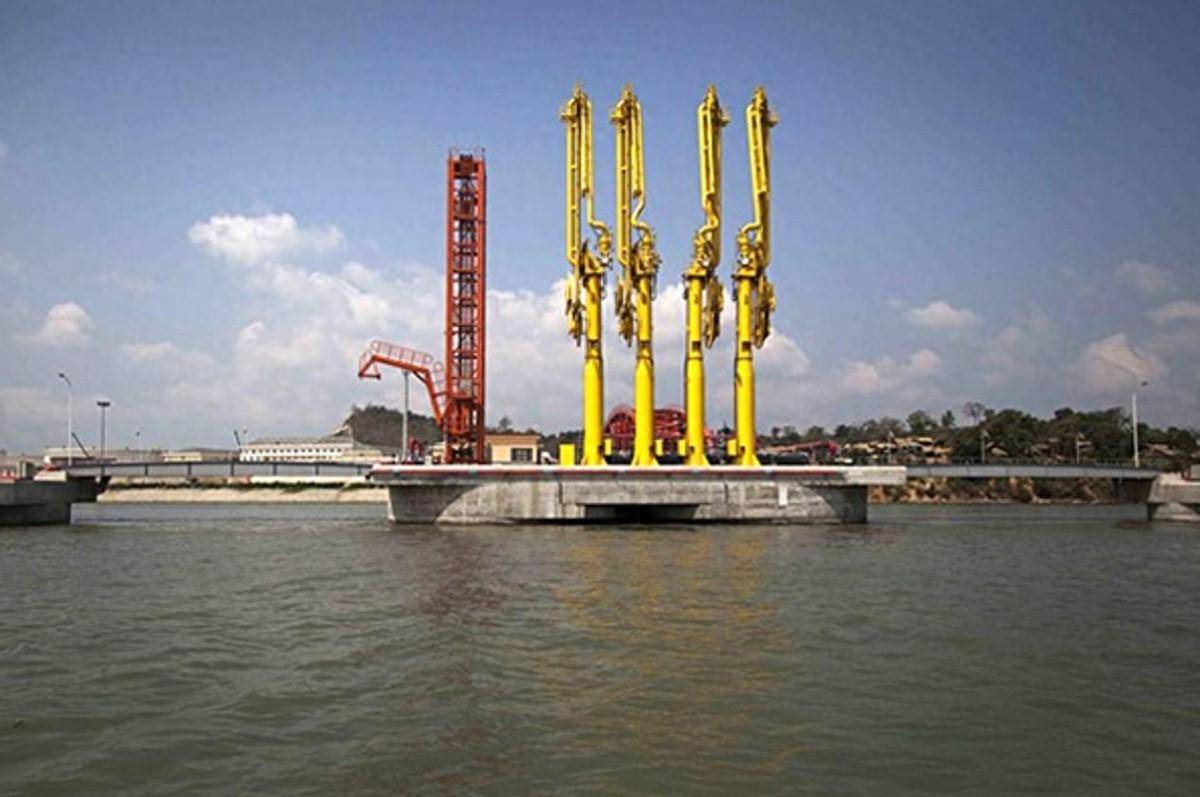 中缅刚签完协议,缅甸叛军猛攻皎漂港,目标中缅管道生命线?