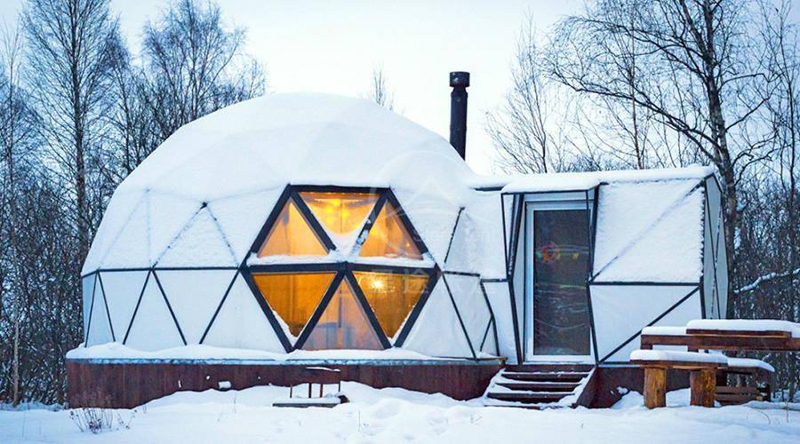 综上所述,豪华野趣帐篷酒店的建筑风格特点主要体现在地域特色与文化