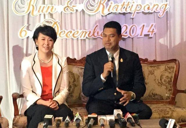 这段跨国恋情曾遭到反对,如今结婚已经7年她和丈夫依然恩爱如初_冯坤