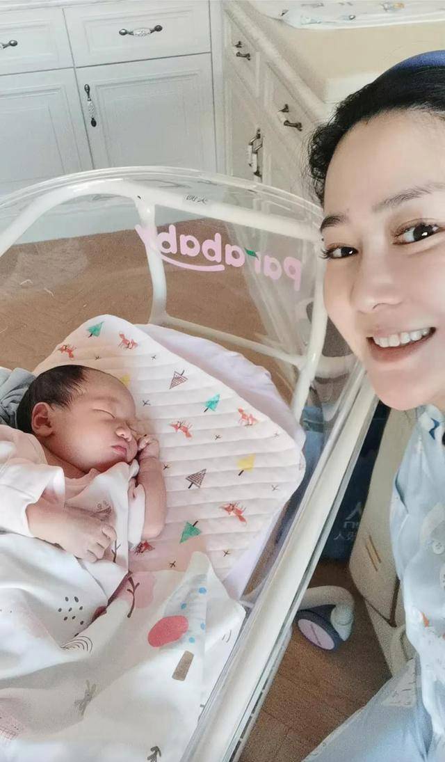知名女演员哺乳期被套路,老公多次收到涉黄短信,怒斥对方无底线_周娇