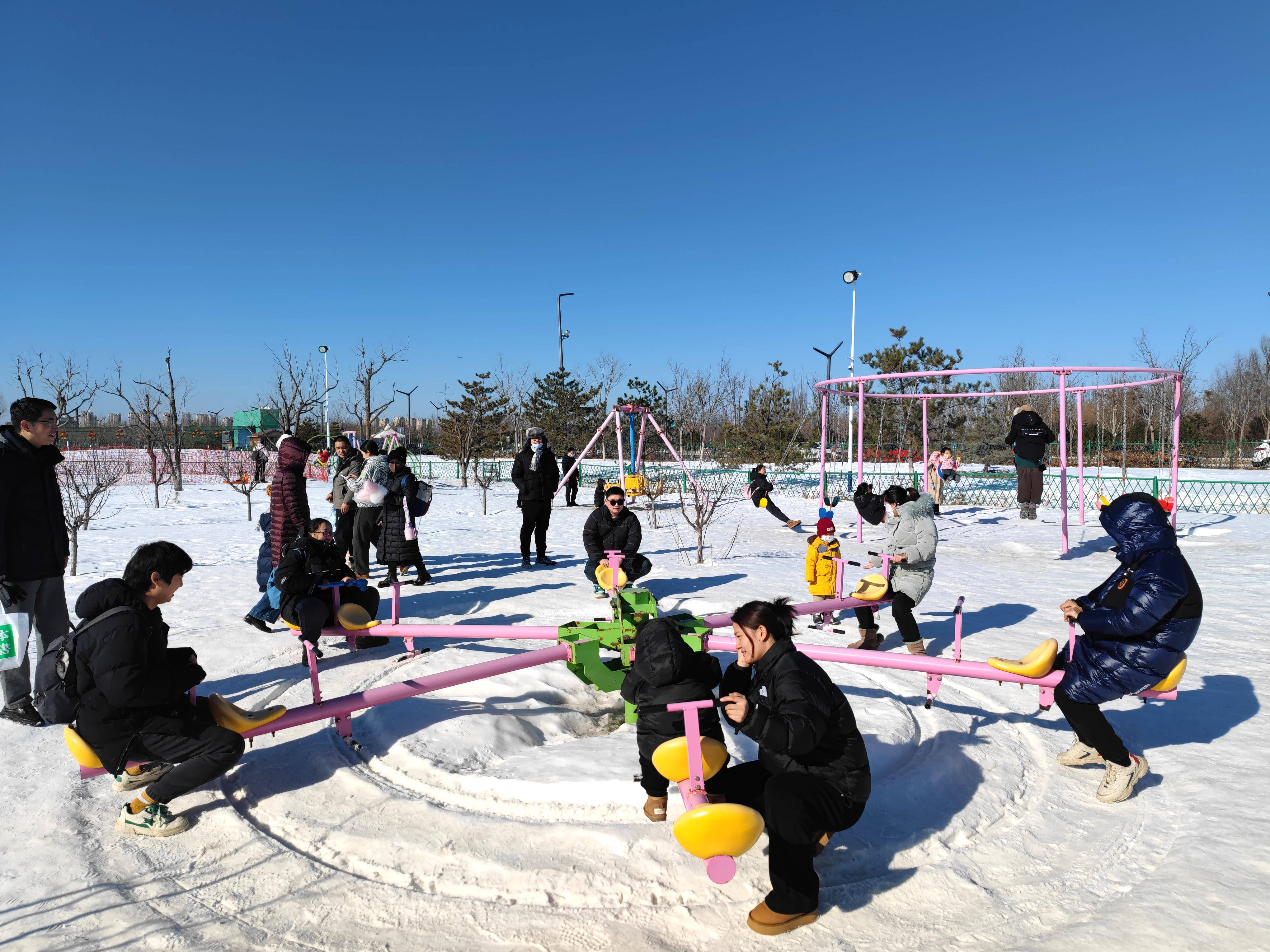 北京最大的冰雪嘉年华图片