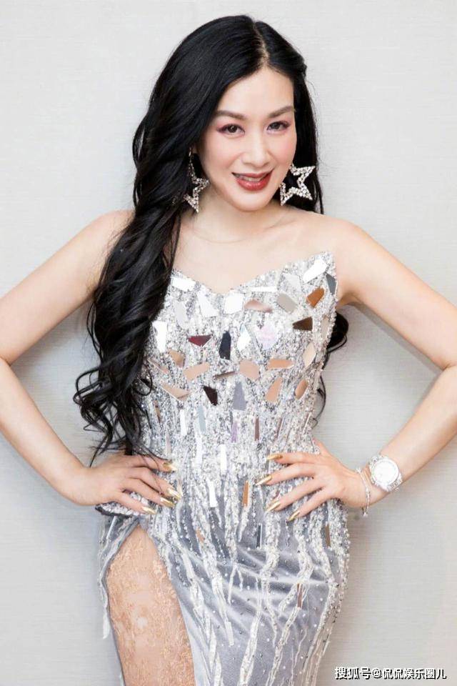 混血尤物!钟丽缇写真赏_身材_运动_来自