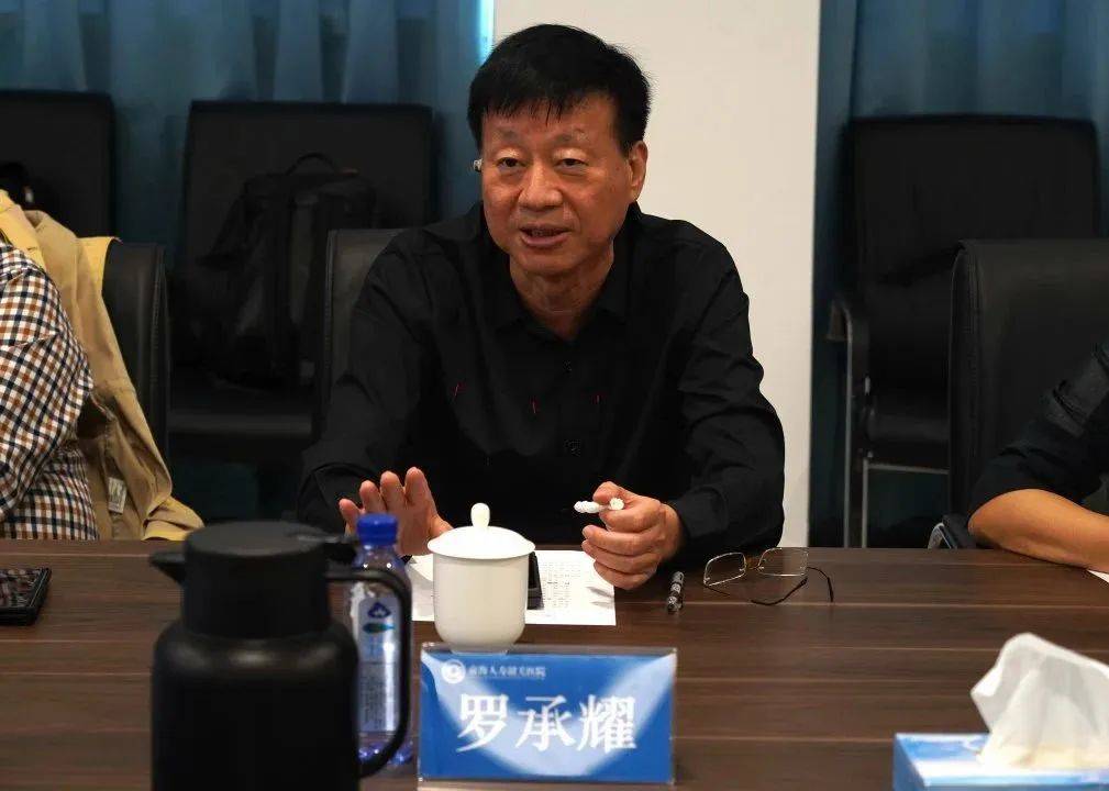 北京大学原常务副校长柯杨一行莅临前海人寿韶关医院调研座谈_医疗