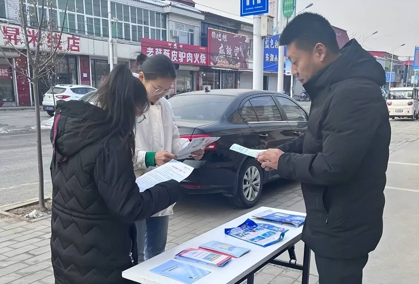 定州市李亲顾镇开展打击电信诈骗宣传活动_防范_群众_居民