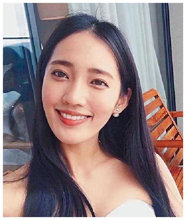 然而,在一些介绍中,王棠云被戏称为"月事妹",这个外号源于之前李宗瑞