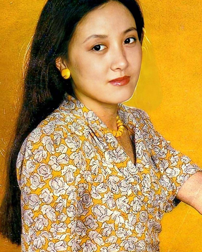 邓婕为了爱情,选择了丁克,没想到60岁时遭遇小三怀孕_家庭_人生_生活