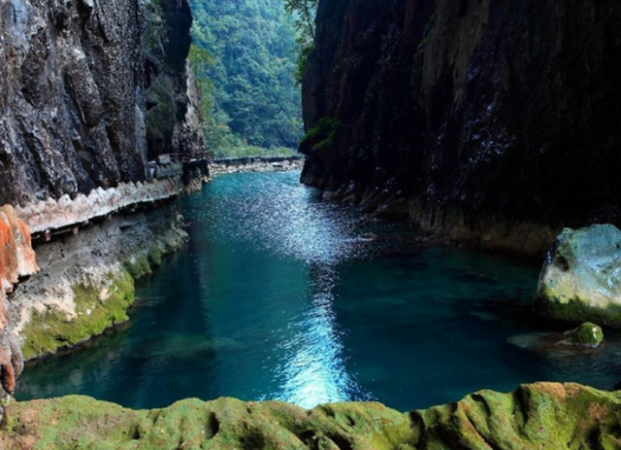 冬遊貴州|陽光山水之旅_興義_萬峰林_天眼