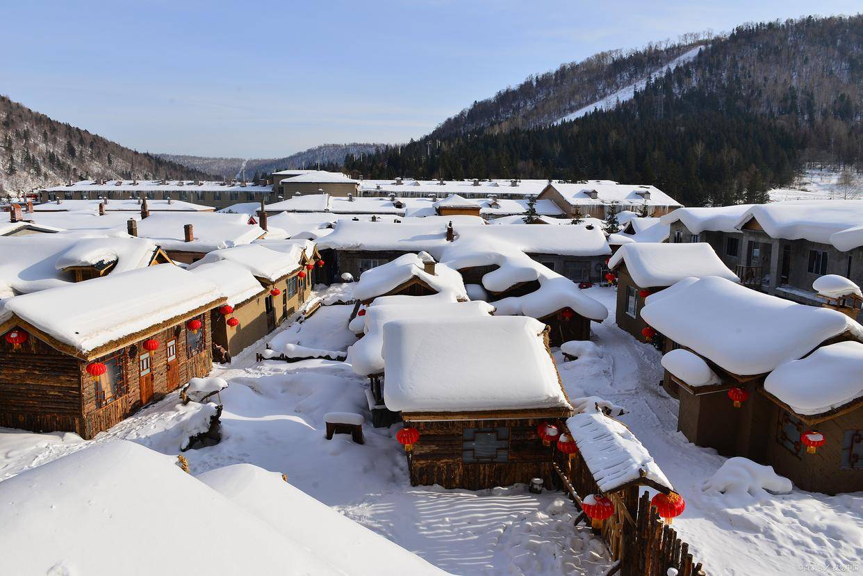 自费去雪乡旅游跟团预算多少,雪乡跟团4日游人均要多少费用