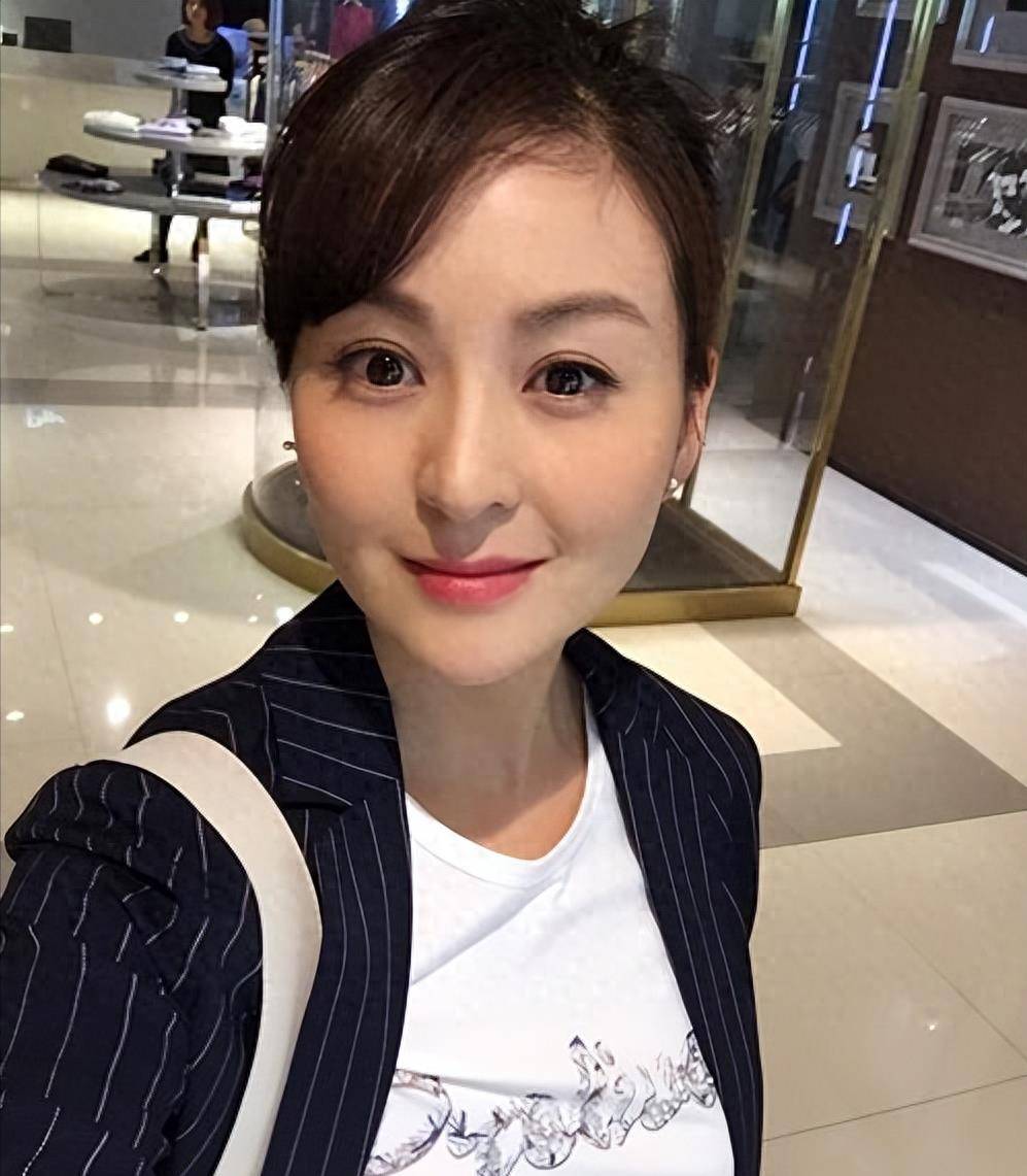戴娇倩经历了娱乐圈的起起落落,她曾因为出演电视剧《花季·雨季》而